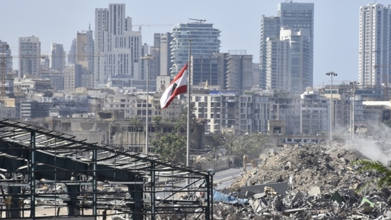 Güney bölgelerdeki Lübnanlılar İsrail saldırısından korkarak evlerini terk ediyor