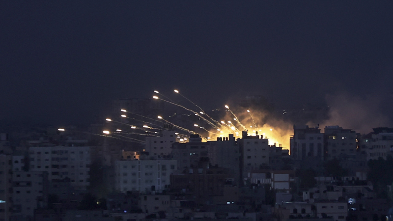 B'Tselem: İsrail Gazze'de savaş suçu işliyor