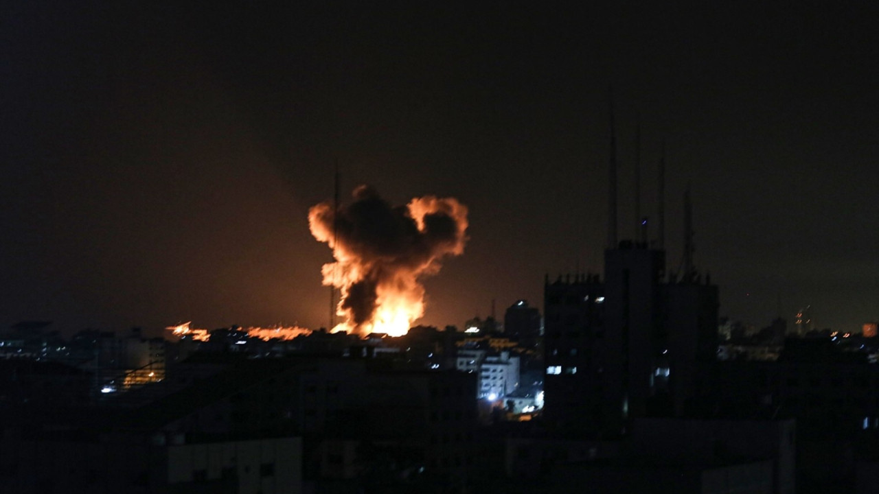 İsrail ordusu Suriye'den roket atılmasının ardından karşılık verildiğini duyurdu