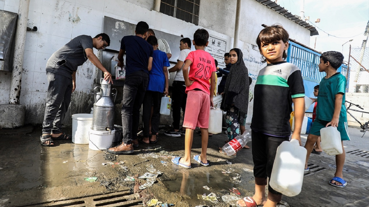 Filistin İçişleri Bakanlığı: Gazze Şeridi'nde halk temiz su bulamıyor