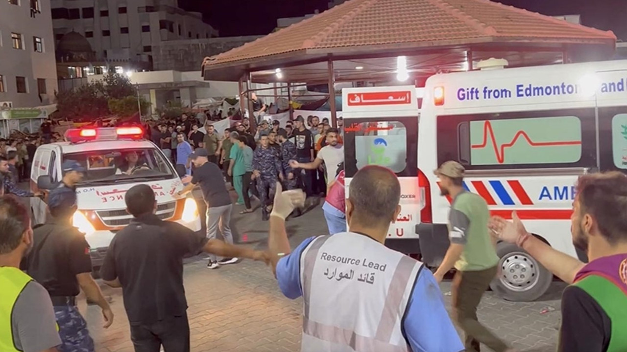 İsrail Gazze'de hastane vurdu, en 500 kişi hayatını kaybetti