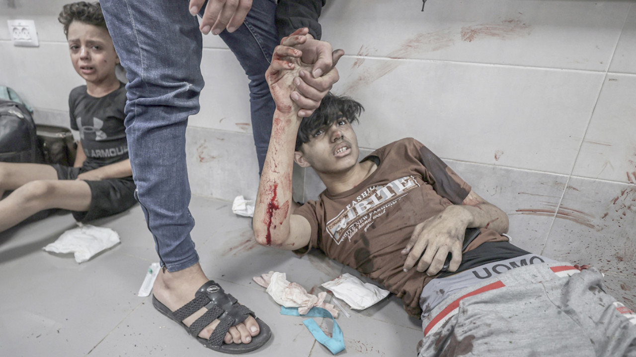Gazze'deki hastane katliamına Türkiye'den tepki yağıyor