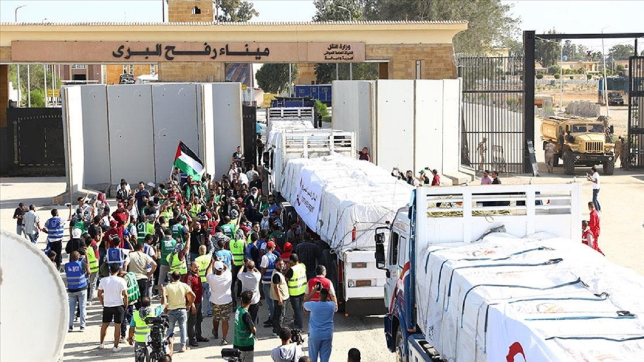 İsrail-Hamas savaşında 15. gün: Refah Sınır Kapısı açıldı