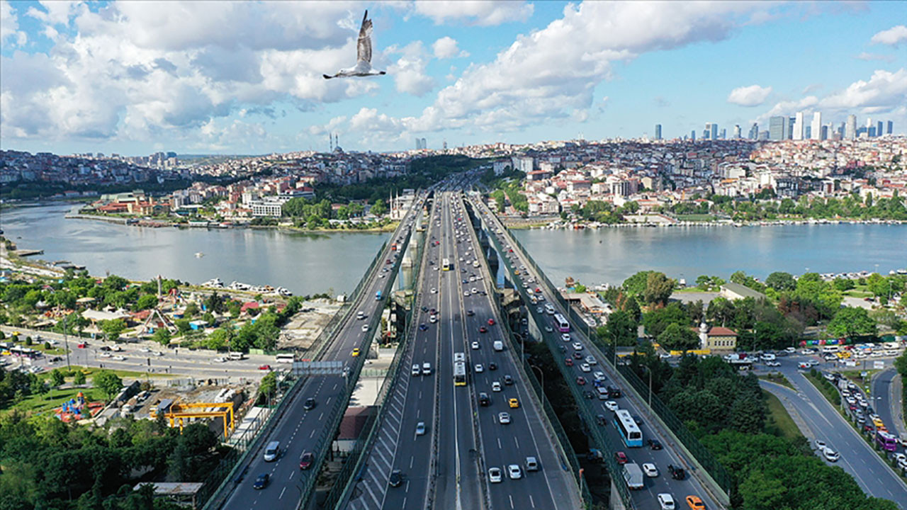 İstanbul'da bazı yollar yarın trafiğe kapatılacak