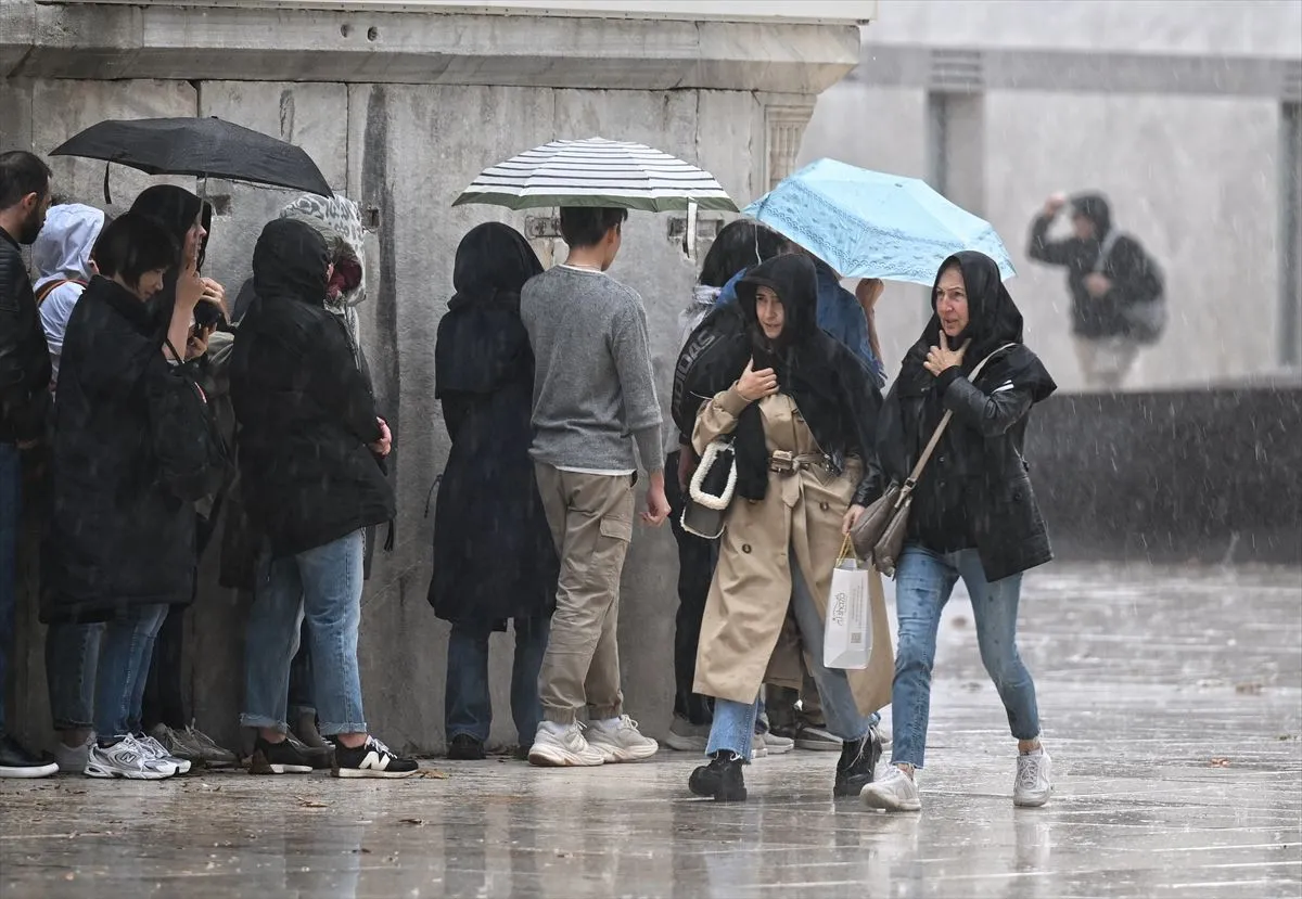 İstanbul'da sağanak etkili oluyor