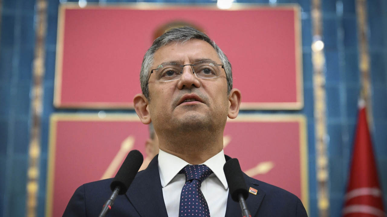 CHP Parti Meclisi'nde kurultay sonrası ilk toplantı: Özgür Özel'in A Takımı bugün belli oluyor