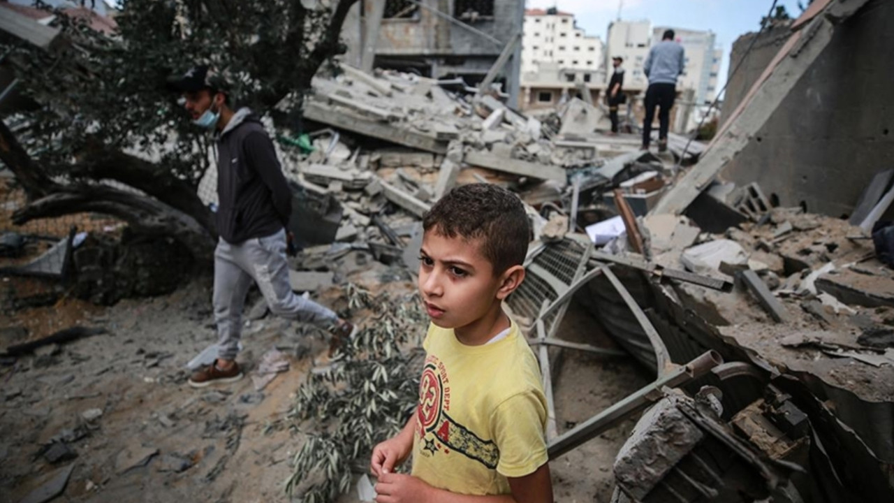 İsrail Savaş Kabinesi üyesi Gantz: Ateşkes sonrası Gazze'ye saldırılar sürecek
