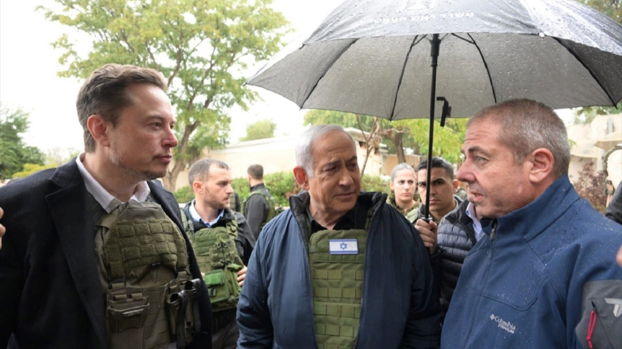 Musk ve Netanyahu 7 Ekim'de saldırıya uğrayan Kfar Aza'yı ziyaret etti