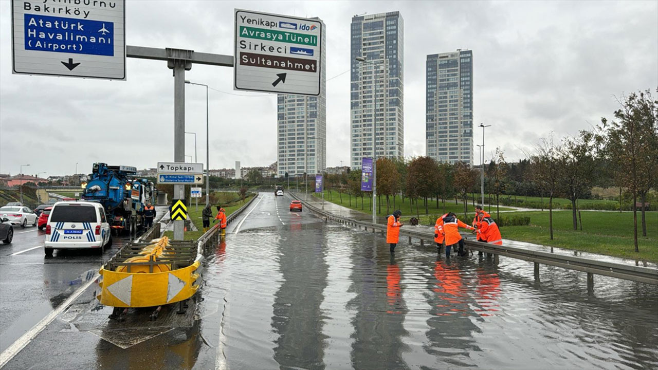 İstanbul'da yağış ve fırtınanın bilançosu belli oldu