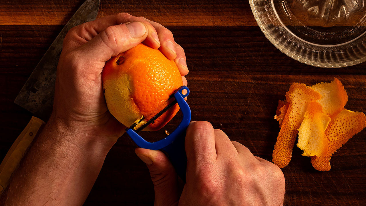NYT popüler ilişki testini yazdı: Portakalı sizin için soymuyorsa gerçek aşk mıdır?