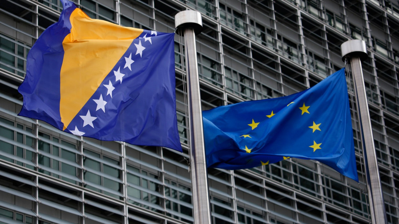 AB'den Bosna Hersek'e yeşil ışık: Üyelik müzakerelerine başlayabiliriz