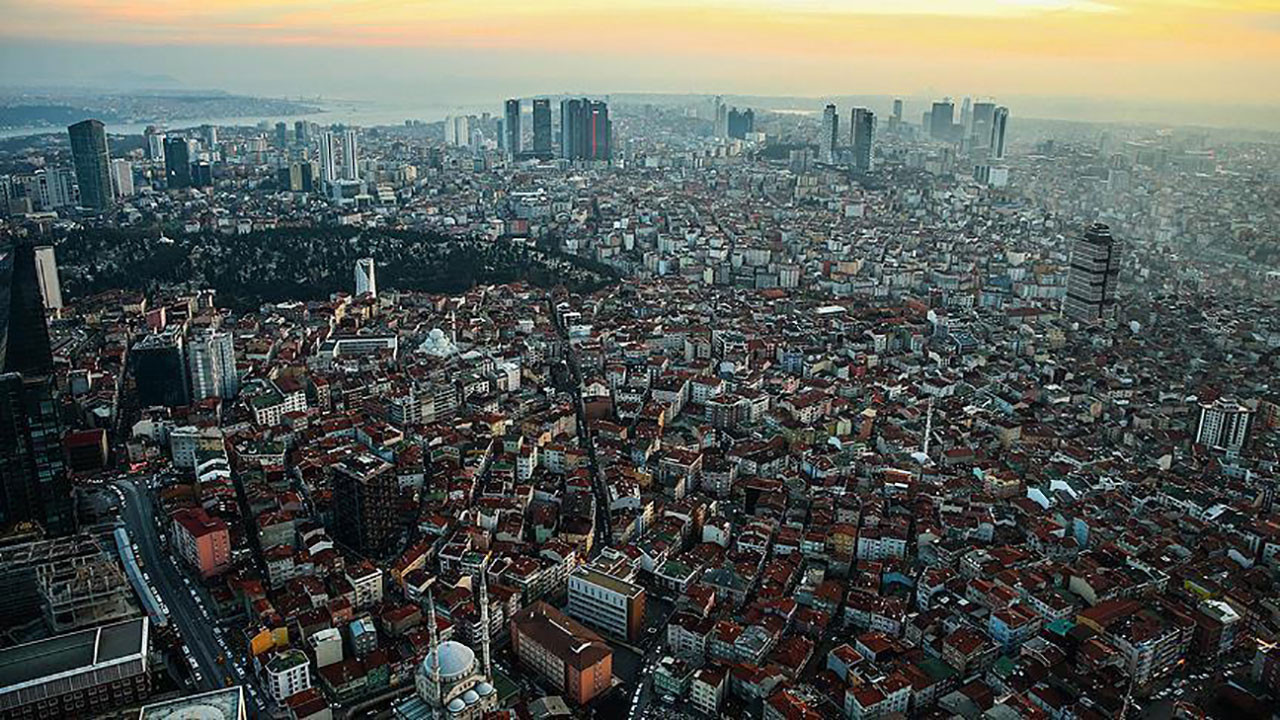 İstanbul depreminde 230 bin bina tehlikede