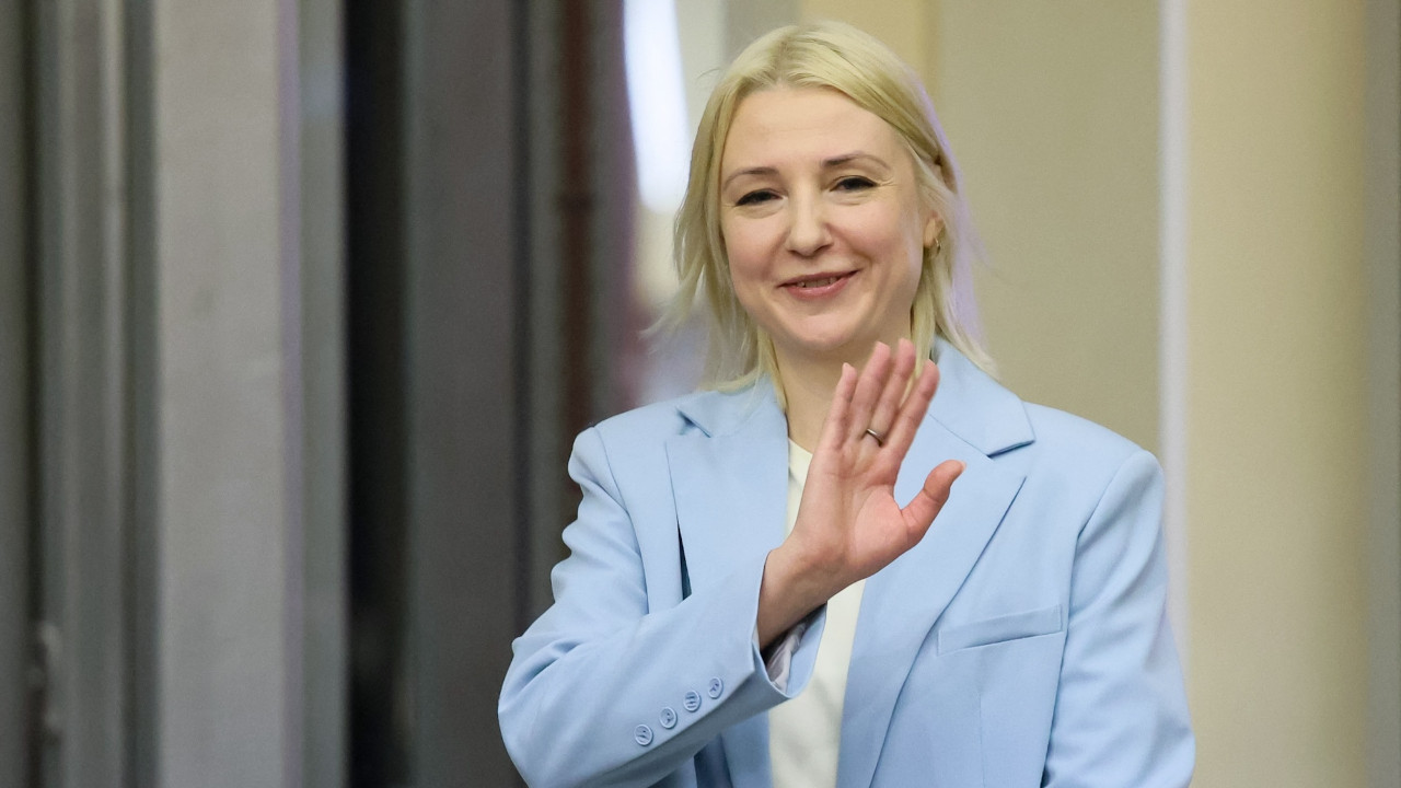 Putin'in yeni rakibi Duntsova oldu: Kaçak oligarkla bağlantı iddiası