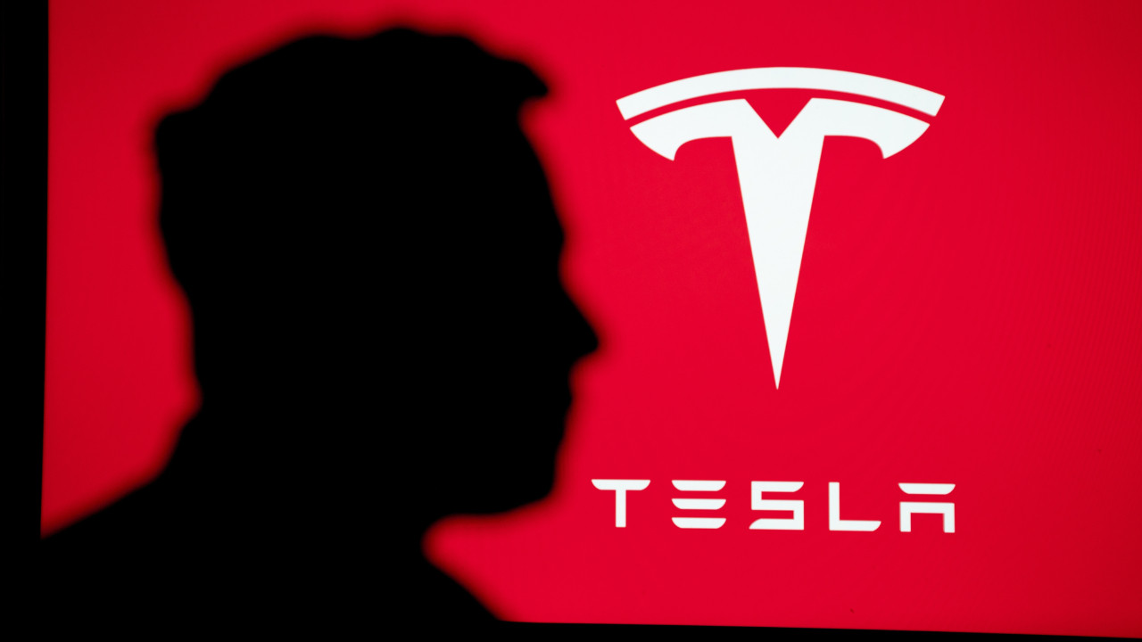 Tesla fabrikasındaki robot mühendise saldırdı: Şirketteki kazalar artıyor