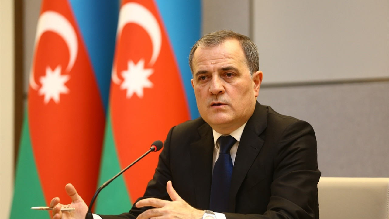 Azerbaycan: Erivan yönetimi siyasi irade gösterirse barışa giden yol açık