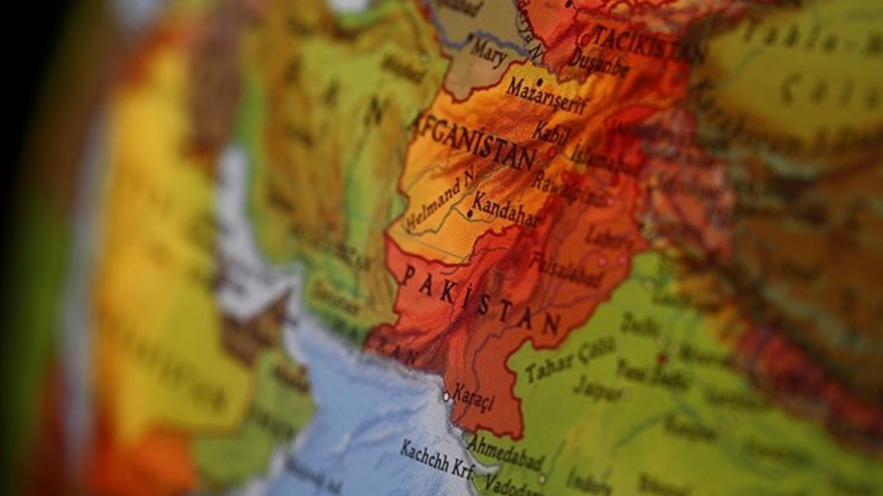 İran: Terör örgütleri Pakistan ile ilişkilerimize zarar veremeyecek