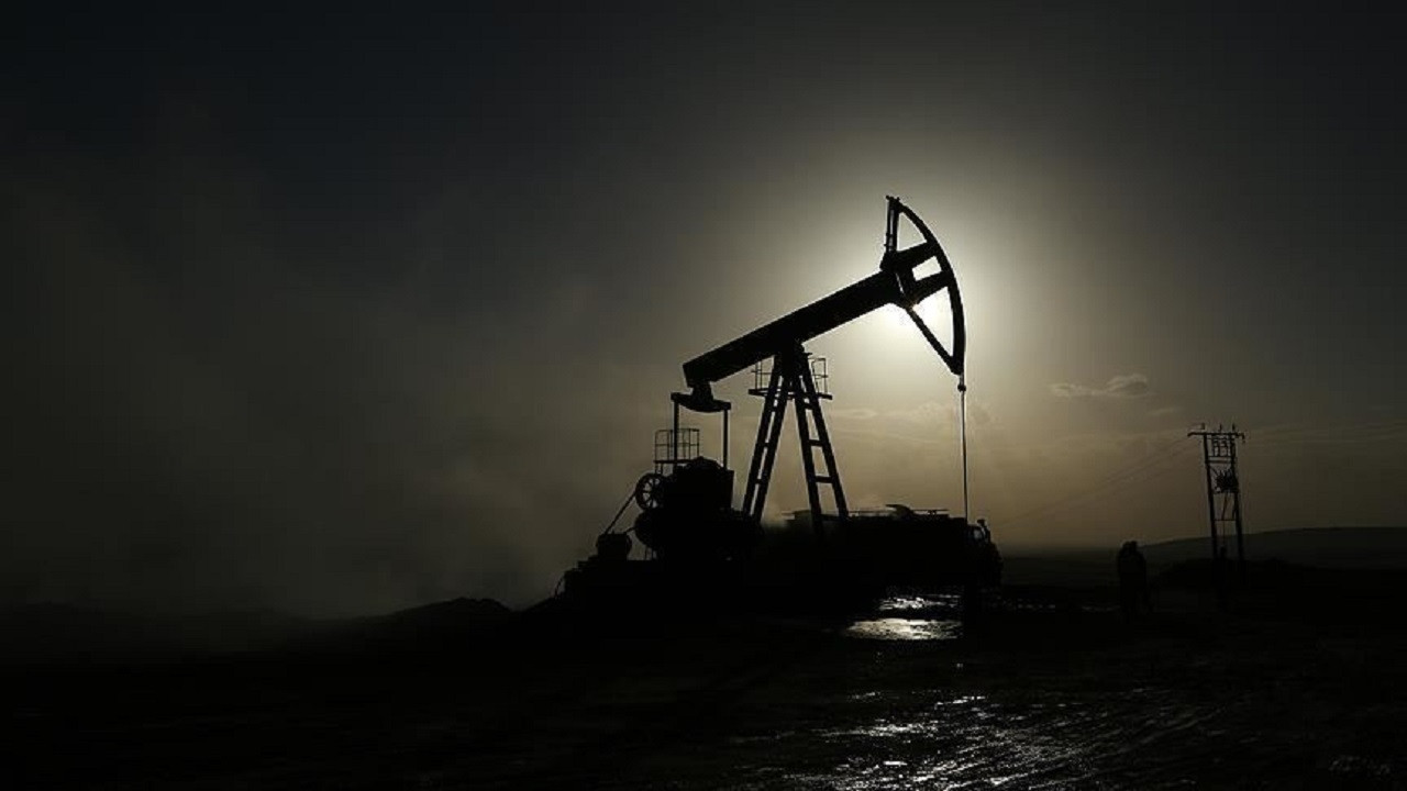 Bloomberg Orta Doğu'daki saldırıların etkisini yazdı: Analistler petrol fiyatları hakkında ne söylüyor?