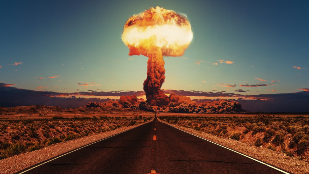 Çılgın bir milyarder nükleer silah üretebilir mi?