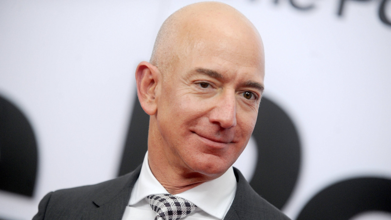 Jeff Bezos 2 milyar dolarlık Amazon hissesi sattı