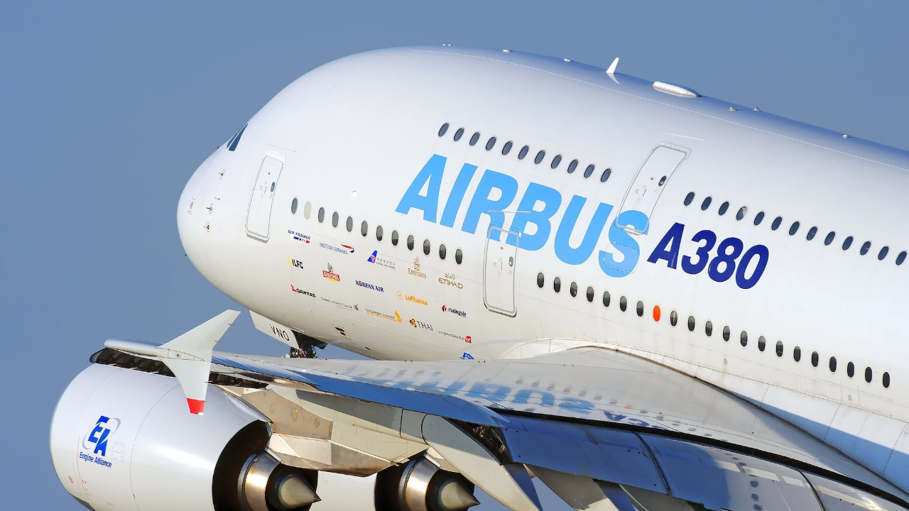 Airbus küresel uçak rekabetinde Boeing'in önüne geçiyor