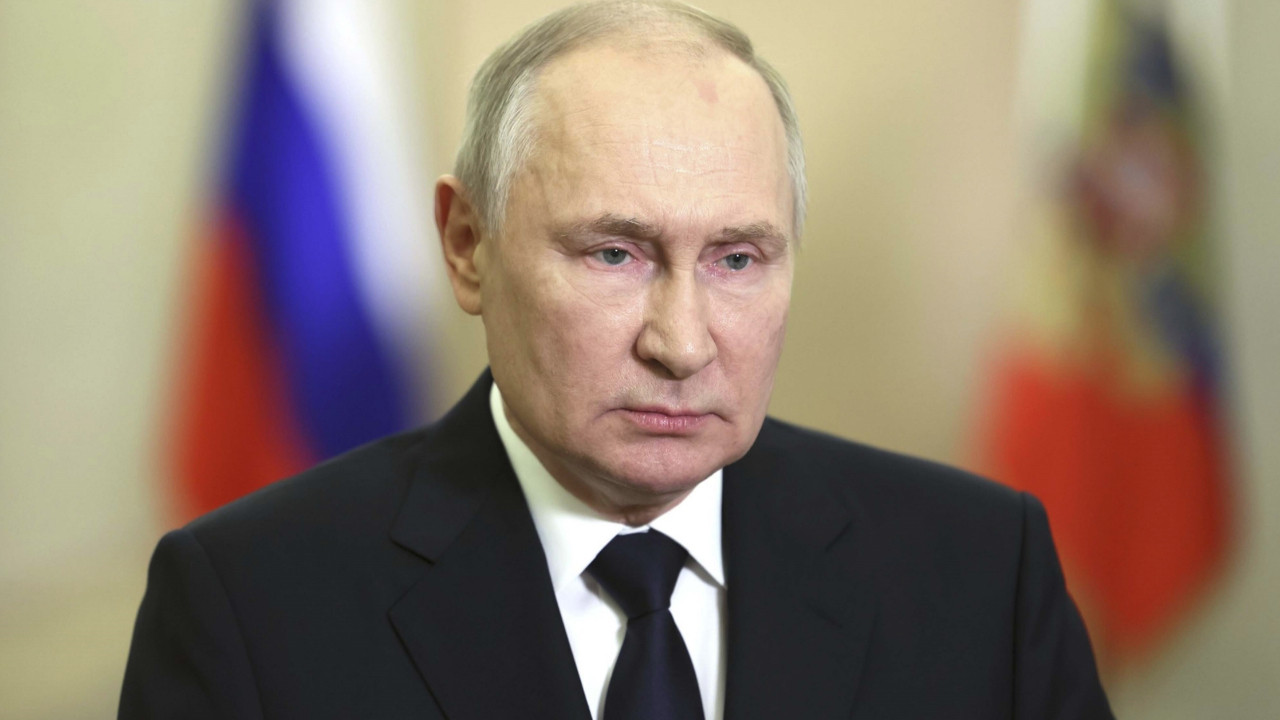 The New York Times yazdı: Putin seçimlerde işini şansa bırakmamak için her şeyi yapıyor