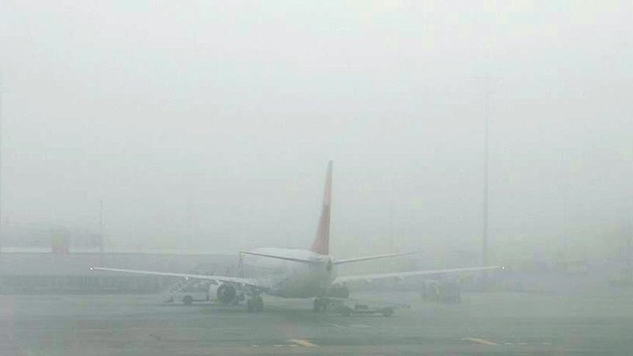 Sabiha Gökçen'de sis nedeniyle uçuş azaltma kararı: Yüzde 10'u iptal edilecek