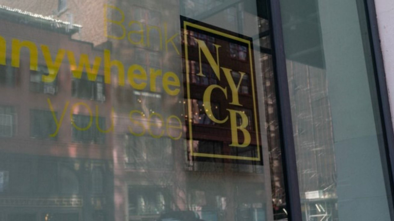 Moody's, New York Community Bank'ın kredi notunu düşürdü