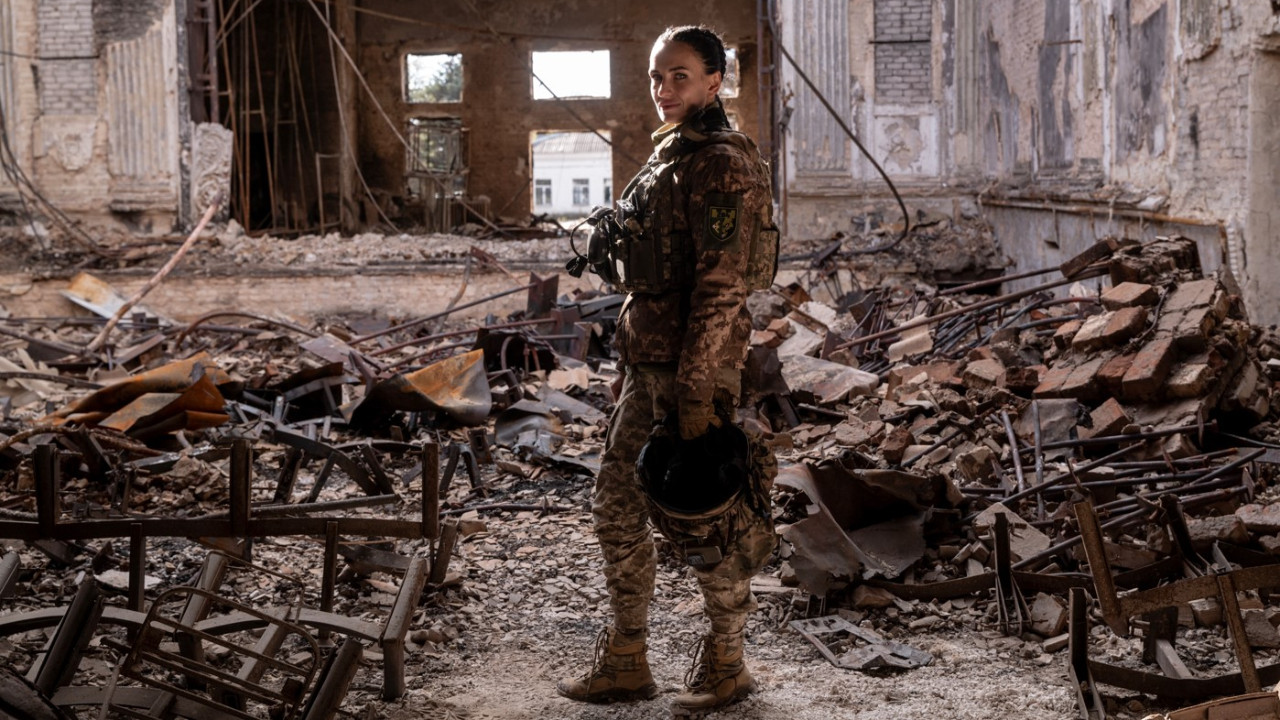 Ukrayna'nın savaşta kayıpları arttı, kadınlar akın akın orduya yazılmaya başladı