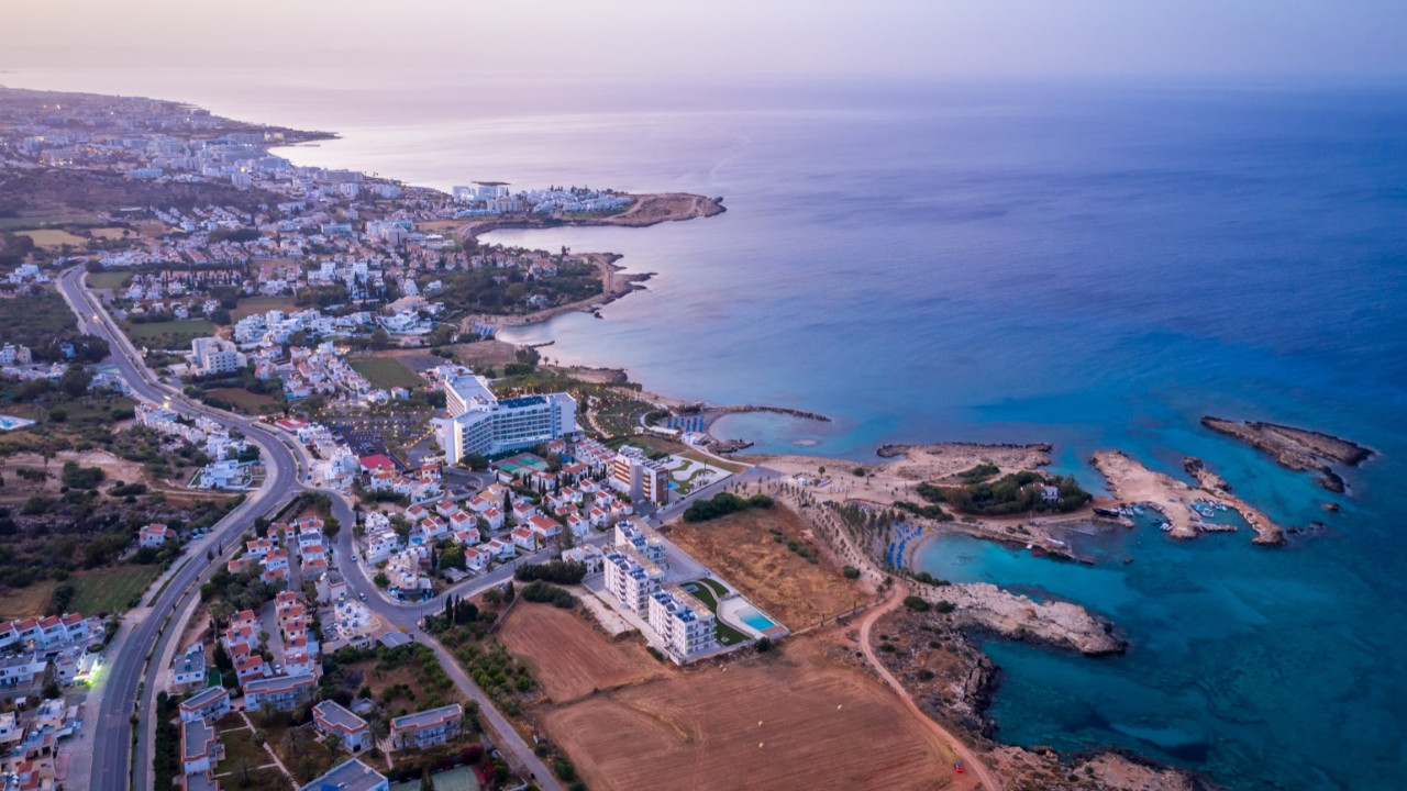 İsrail'den dikkat çeken adım: Güney Kıbrıs Rum Kesimi'nde liman satın almaya çalışıyor