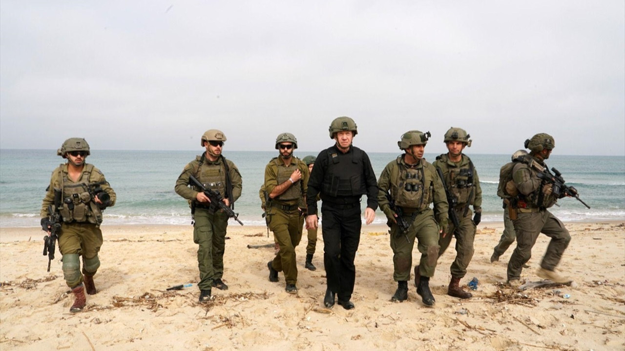 İsrail Savunma Bakanı Gallant'tan Refah'a saldırı mesajı: Geciktiğimizi düşünenler yakında görecek