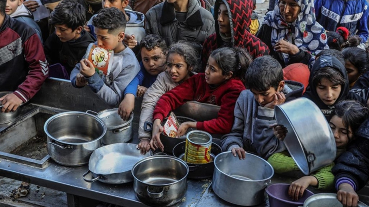 Gazze'de gıda kıtlığı bir adım öteye geçti: Toplu ölümler başlayabilir