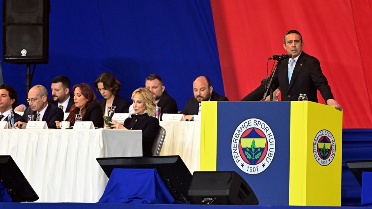 Fenerbahçe'de olağanüstü genel kurul: Süper Kupa ve Türkiye Kupası için yönetime tam yetki