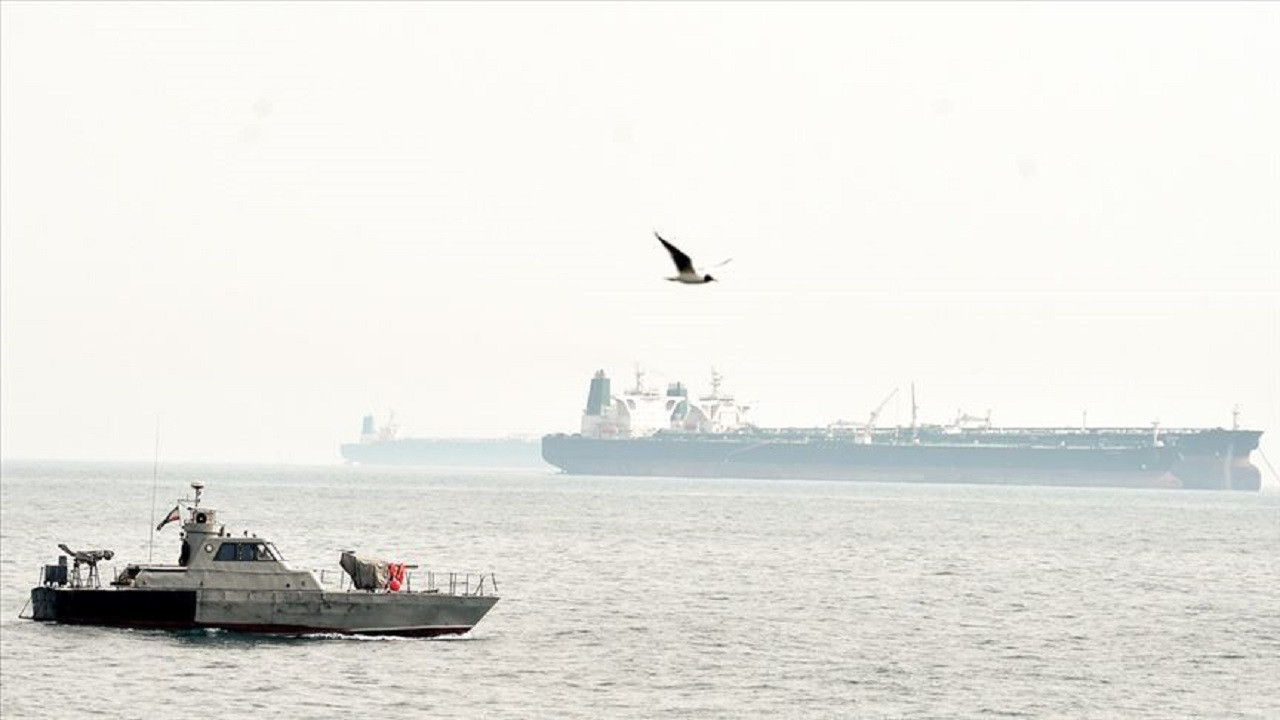 İran-İsrail gerilimi: Hürmüz Boğazı'nda bir gemiye el konuldu