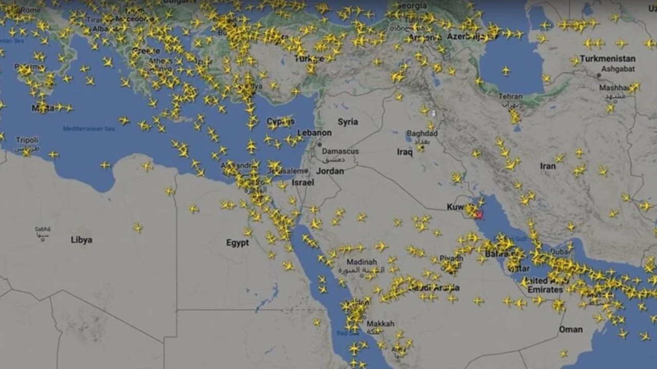 İran'ın İsrail saldırısı sonrası uçuşlar iptal