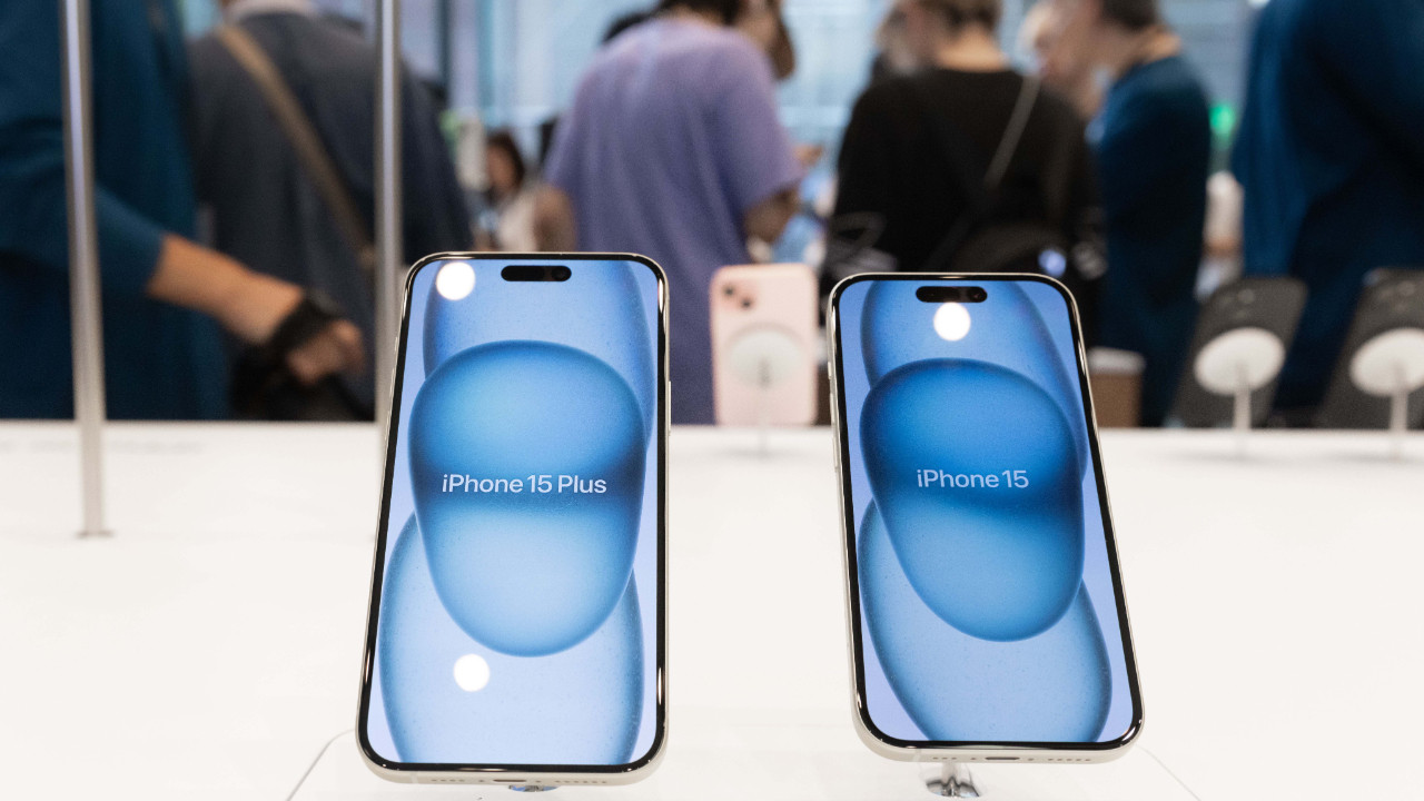 Apple liderliği Samsung'a kaptırdı: Covid'den bu yana en kötü düşüşle karşı karşıya