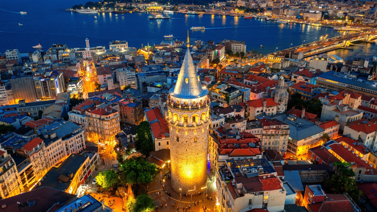 Türkiye'ye en fazla turist komşu ülkelerden geldi