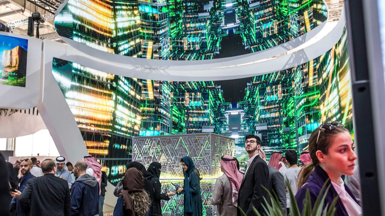 NYT Suudi Arabistan'ın yatırımlarını yazdı: Yapay zekada süper güç olmak istiyor
