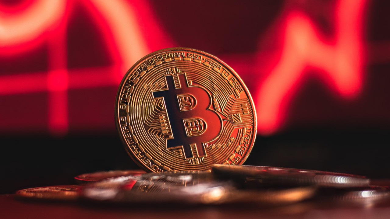 FTX'in çöküşünden bu yana en kötü aylık performans: Bitcoin fiyatlarında düşüş durmuyor