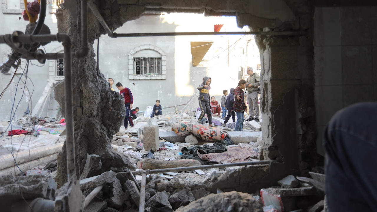 NYT, Refah'taki ailenin hikayesini yazdı: Saldırı açıklamalarının gölgesinde en zor karar