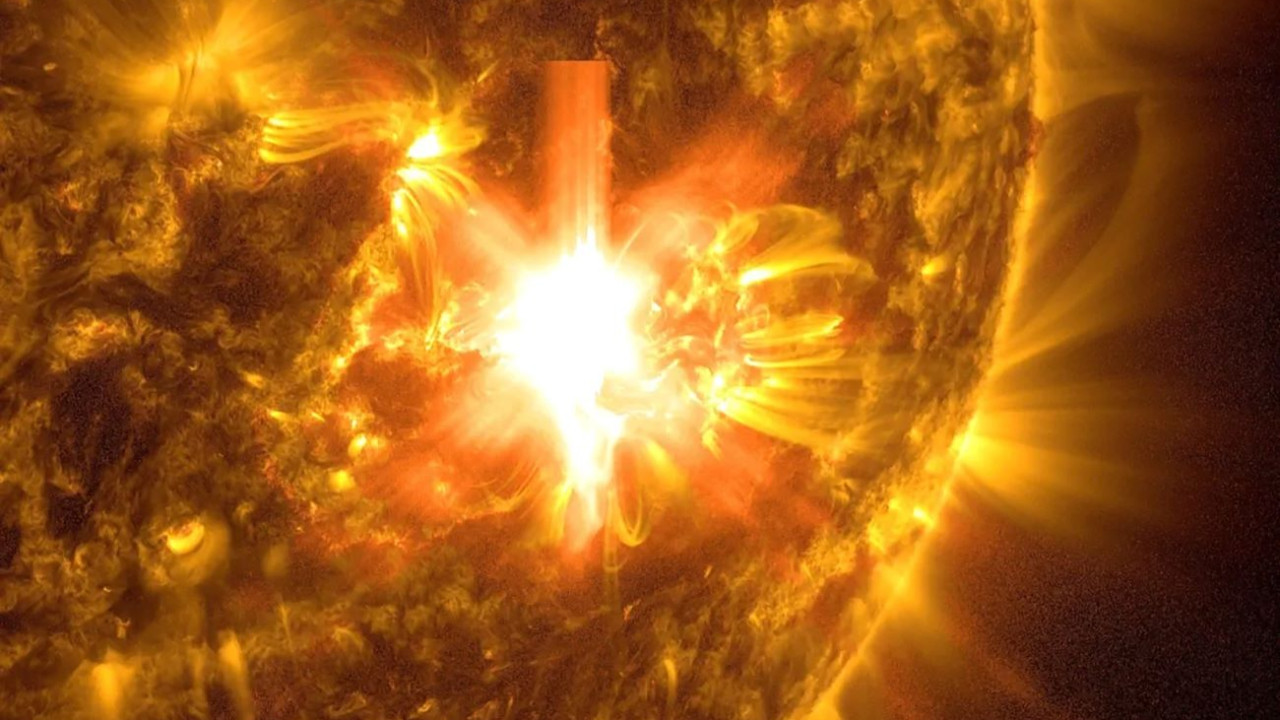 Güneş patlamalarının ardından Dünya'yı radyasyon dalgası vurabilir