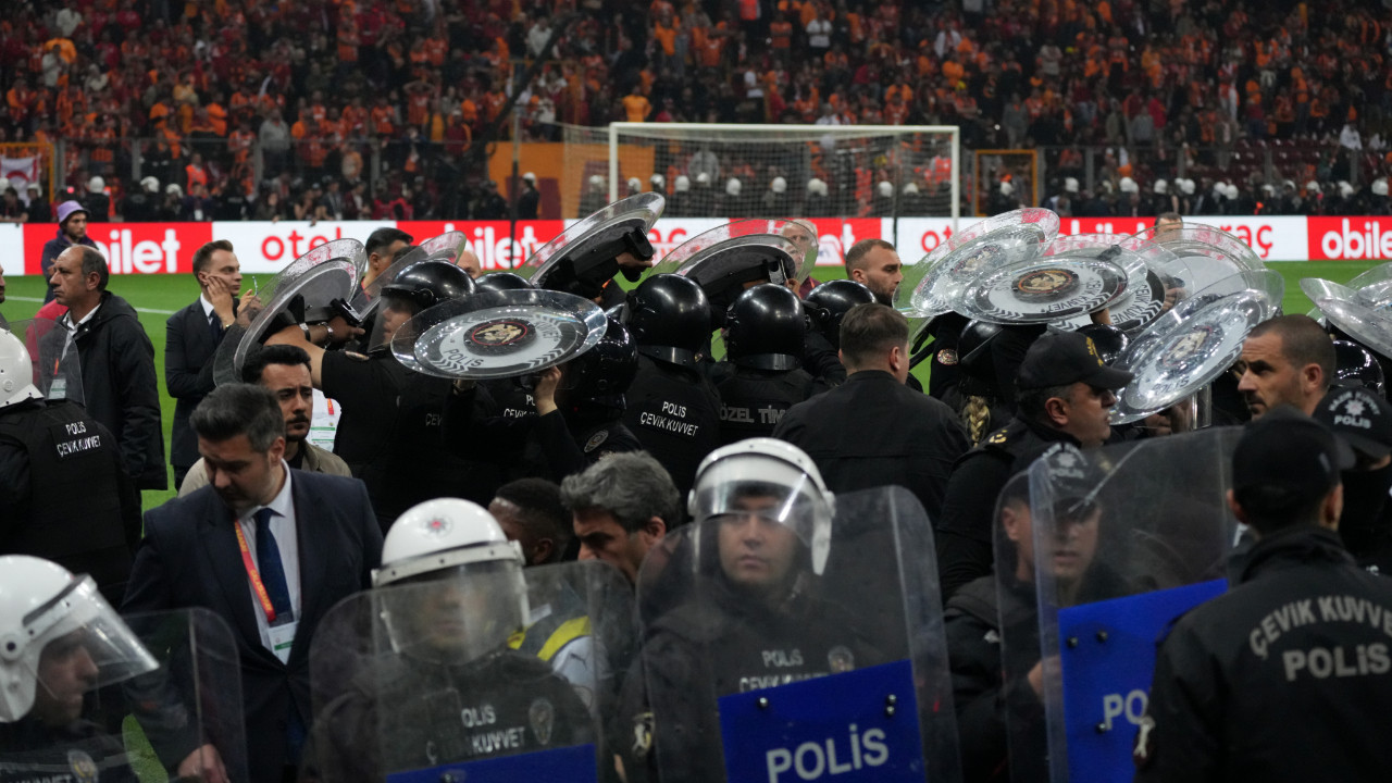 İstanbul Valiliği'nden derbi açıklaması: Beş kişi hakkında işlem başlatıldı