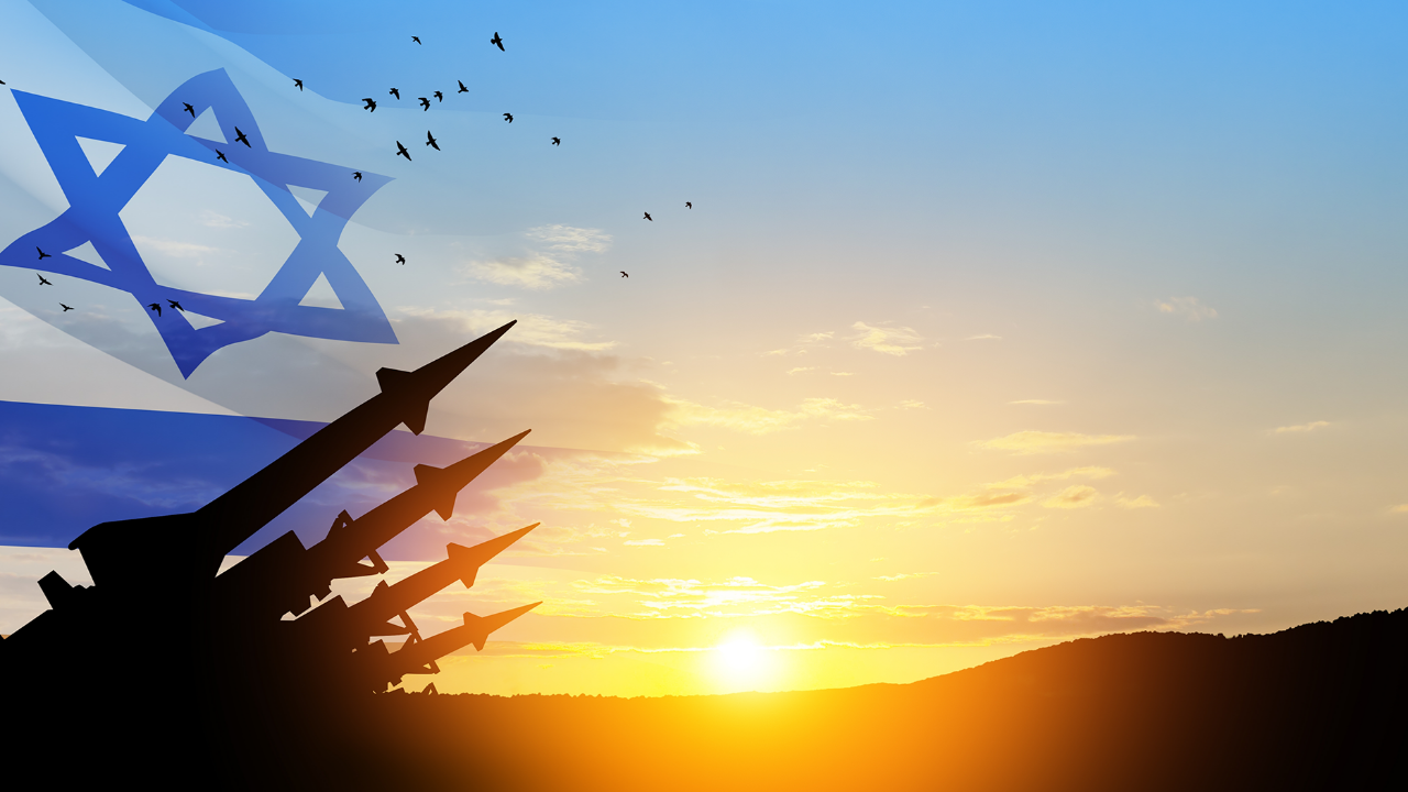 İran: İsrail tehdidi bölgeyi nükleer silah tutumunu gözden geçirmeye zorlayacak