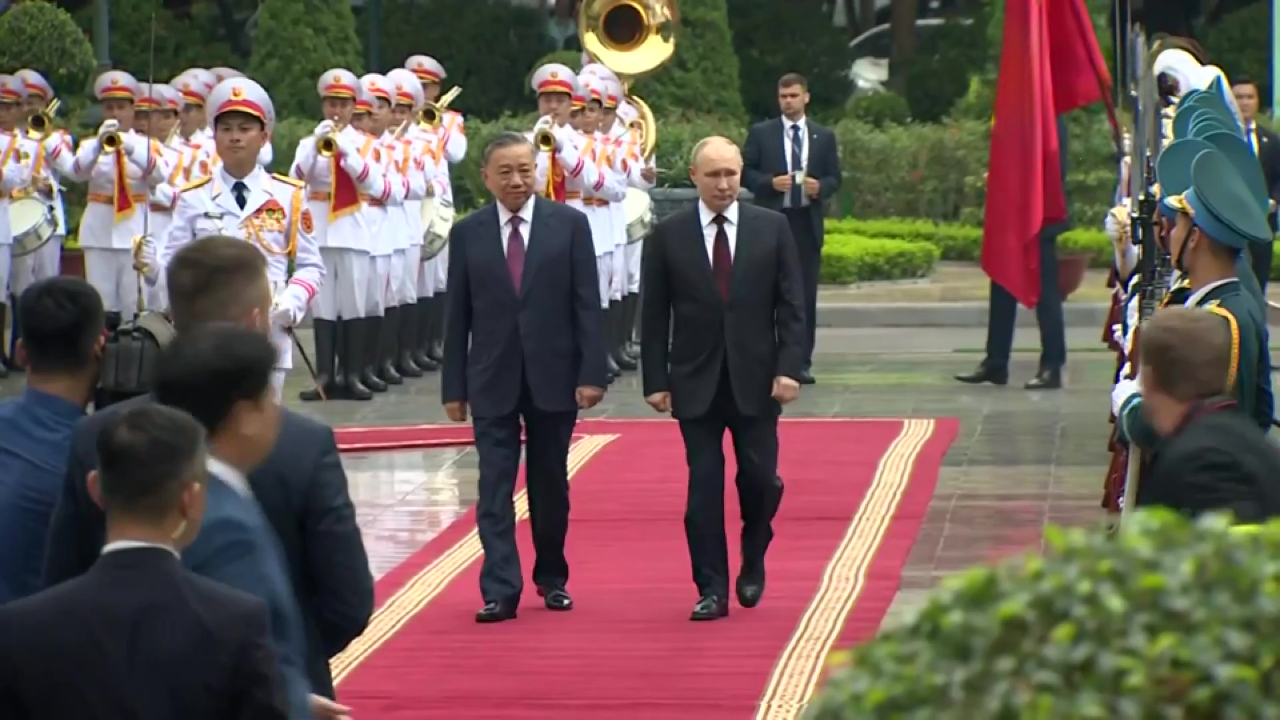 Putin ve Vietnam Devlet Başkanı To Lam görüştü: Stratejik ortaklığın güçlenmesi önceliğimiz