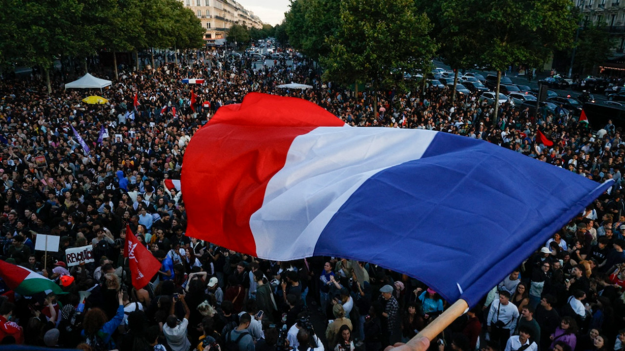 Fransa'da seçimleri sol kazandı: Macron kimi başbakan yapacak?