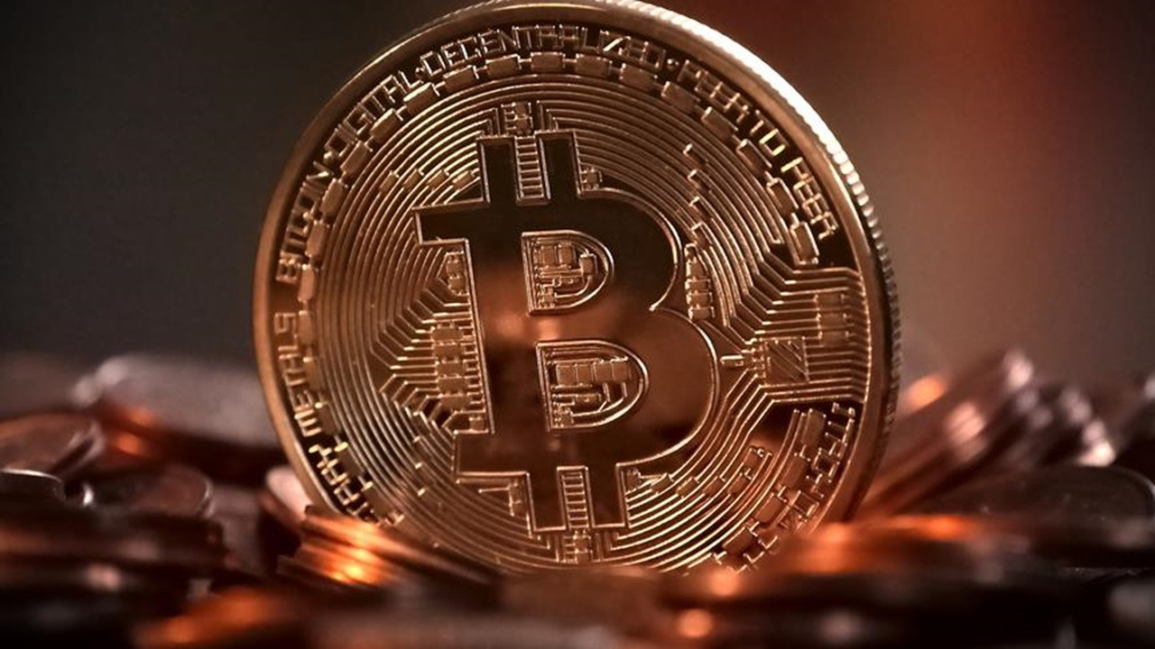 Bitcoin 63 bin dolara yaklaştı