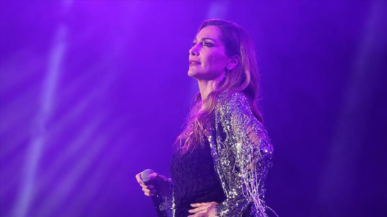 Despina Vandi'nin Çeşme konseri iptal edildi