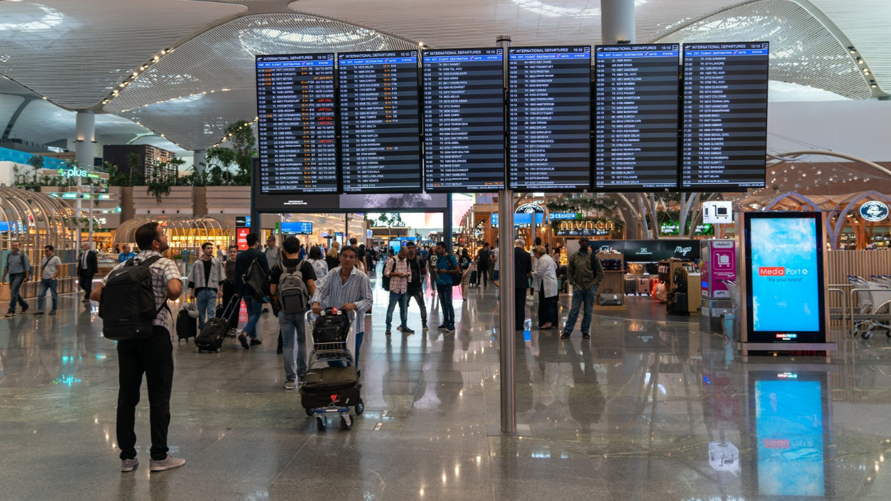 THY’de sistem 20 dakikalığına çöktü: İstanbul Havalimanı’nda yoğunluk oluştu