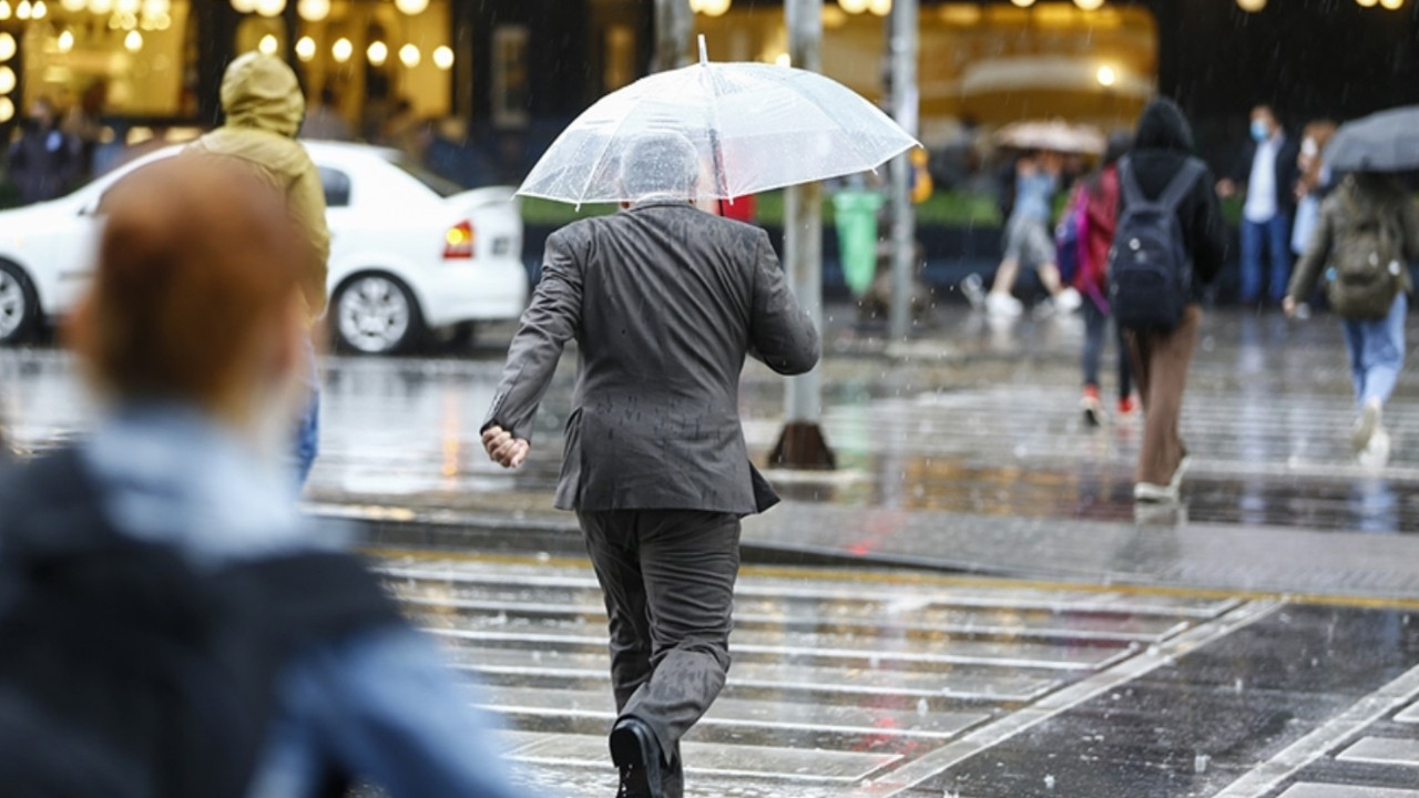 Meteoroloji'den İstanbul ve birçok kente sağanak yağış uyarısı