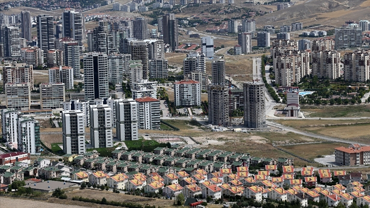 Konut satışlarında yılın zirvesi: Peşinatı olan ev almak için artık harekete geçmeye başladı