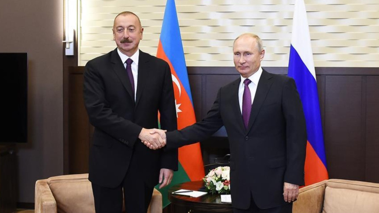 Rusya Devlet Başkanı Putin Azerbaycan'a Aliyev ile bir araya geldi